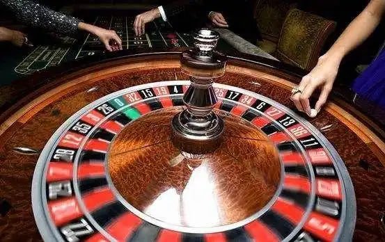Layar aplikasi OVO menampilkan proses pembayaran di bayam123